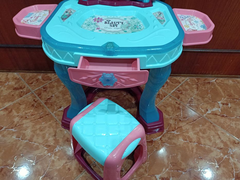 Brinquedos penteadeira toucador criança menina casa quarto apartamento