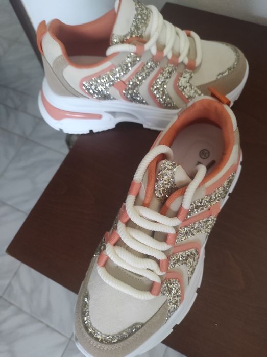 Tênis senhora novas