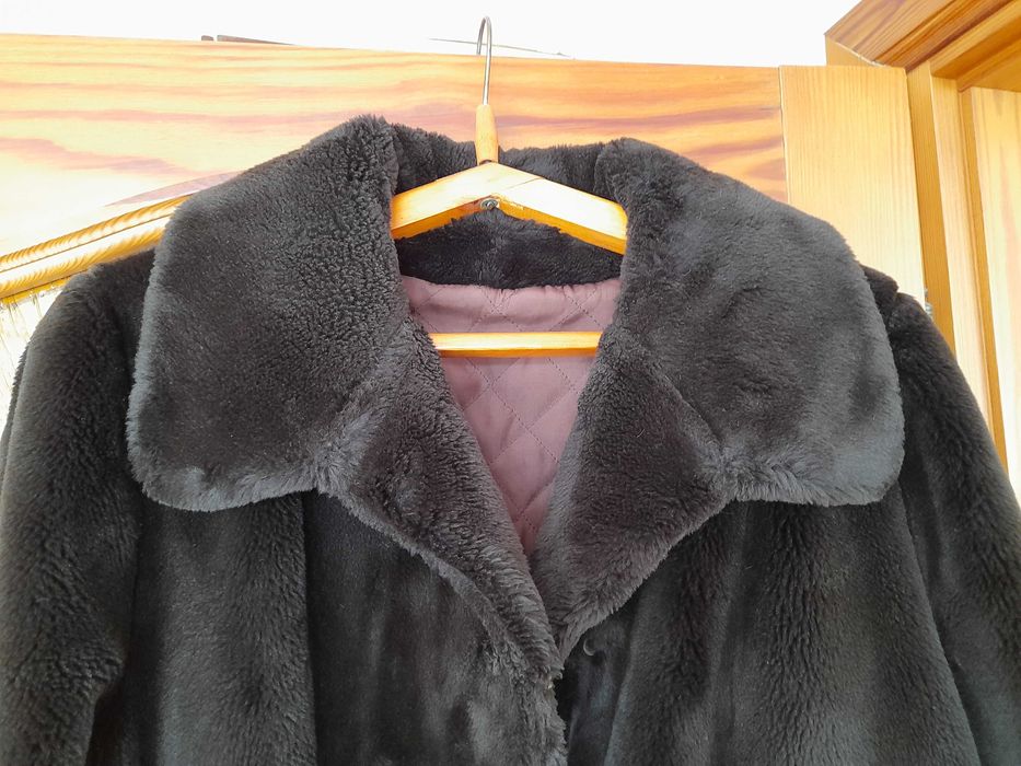 Шуба женская из искусственного меха фирмы " BELSO " ( Бельгия )