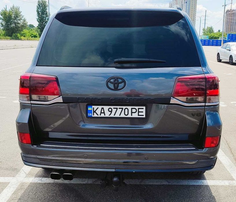 Оренда з викупом LAND CRUISER, LC200, 4.5D 2008р.в. 1300$\міс., або 300$/13.500грн.в тиждень. АКПП(Автом.) Дизель Без застави Без обмежень Нотаріальні