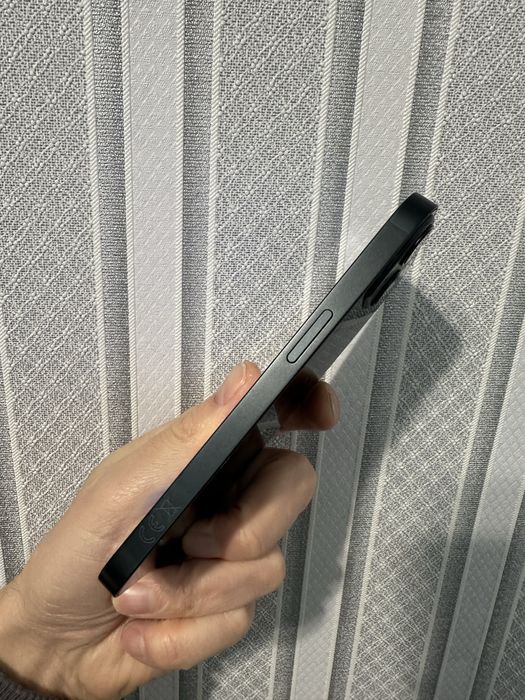 Apple iPhone 13 128 gb. Неверлок, акб 92%