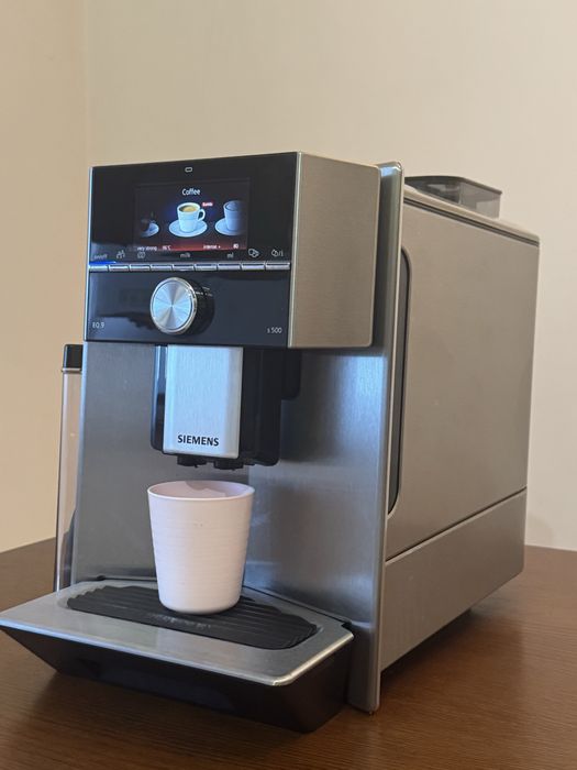 Кофемашина Siemens EQ9 s500