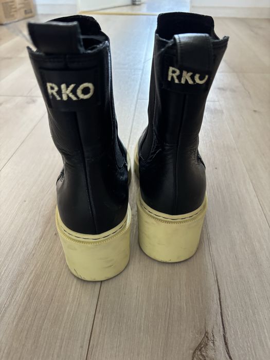 Skorzane buty Ryłko 38 botki