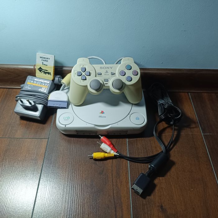 Sprzedam PlayStation 1 ,lub wymienie na ( ps4,ps5)