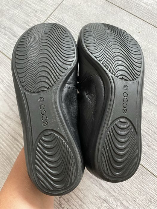 Ecco buty balerinki skorzane nowe roz 32