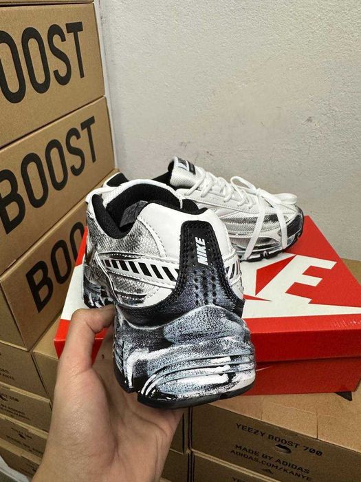 Кросівки  Nike Initiator Custom - White Grey
