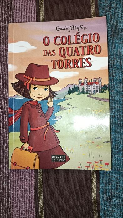 Livros "O colégio das quatro torres"