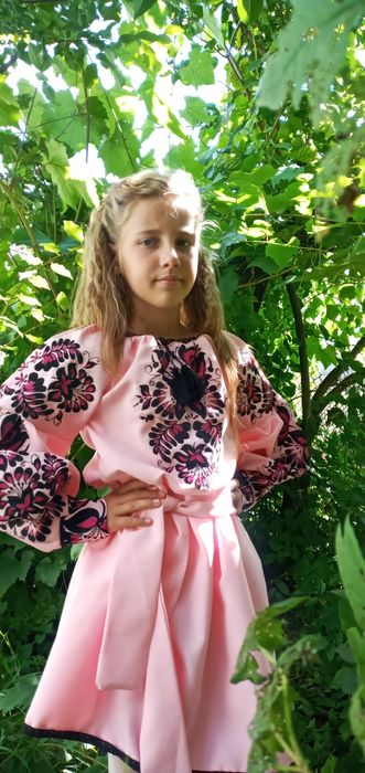 Сукня вишиванка  святкова + речі в ідеальному стані