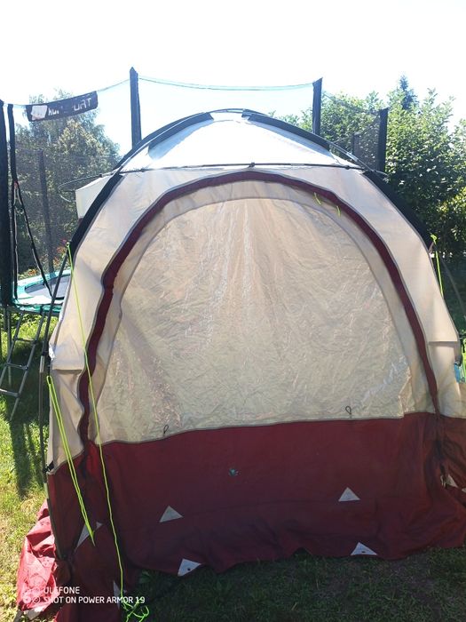 Przedsionek do przyczepy busa