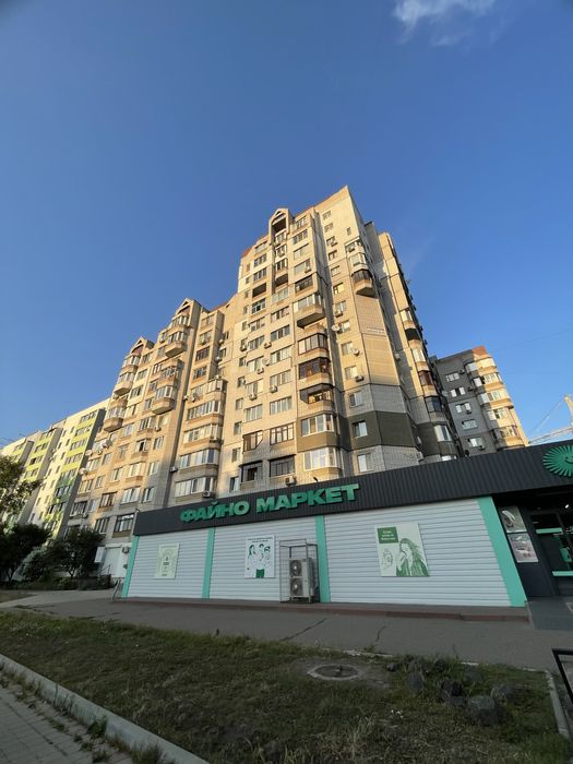 Продаж унікальної дворівневої 5-ти кімнатної квартири р-н Митниця