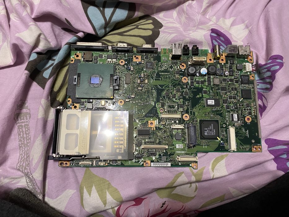 Продам все лотом