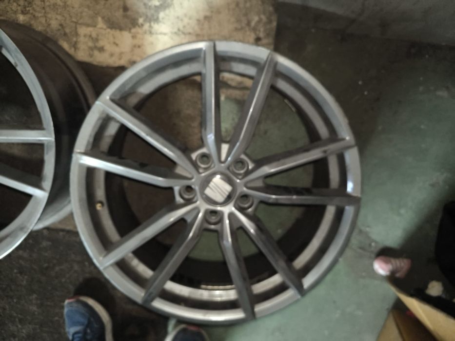 2 jantes 18 SEAT Leon