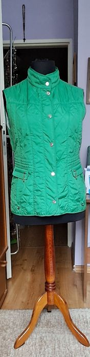 Damski bezrękawnik firmy Gerry Weber.