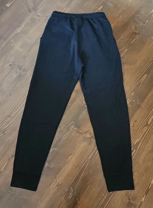 Spodnie dresowe Elbrus z Martes Sport