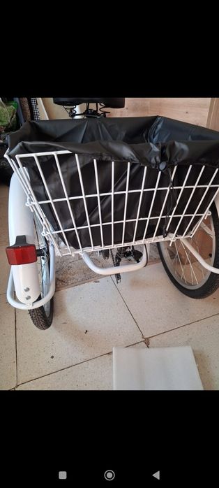 Bicicleta/triciclo nova a estrear