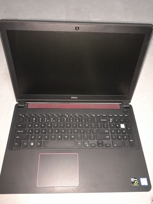 Komputer dell inpirson 15500