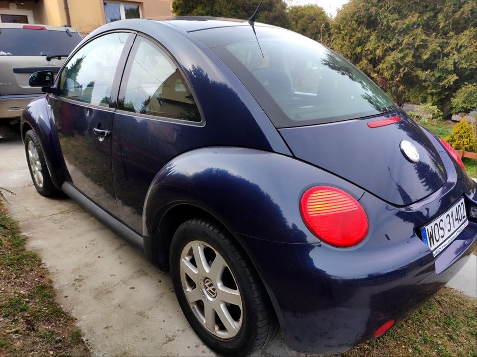 Volkswagen New Beetle  2 litry benzyna