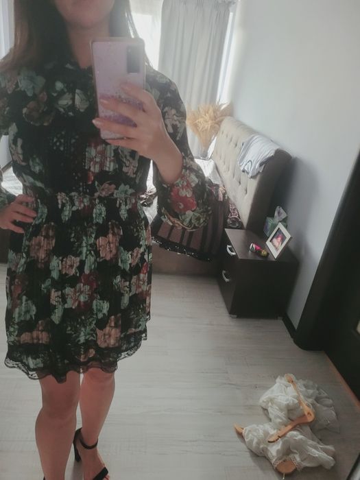 Sukienka lekka kwiatki