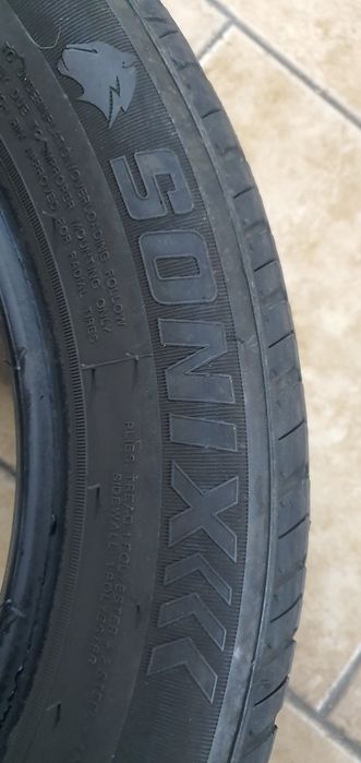 Vendo Pneu semi novo