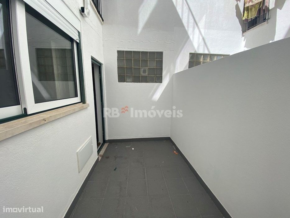 Apartamento T2 Renovado no Centro Histórico da cidade de Tomar — Tomar (São João Baptista) E Santa Maria Dos Olivais, Santarém