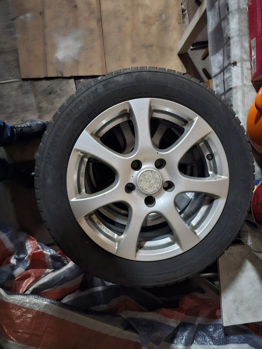 Felgi z oponami zimowymi 205/55r16  5x112
