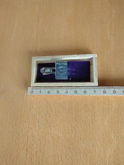 Alfinetes de gravata antigos "Petri".