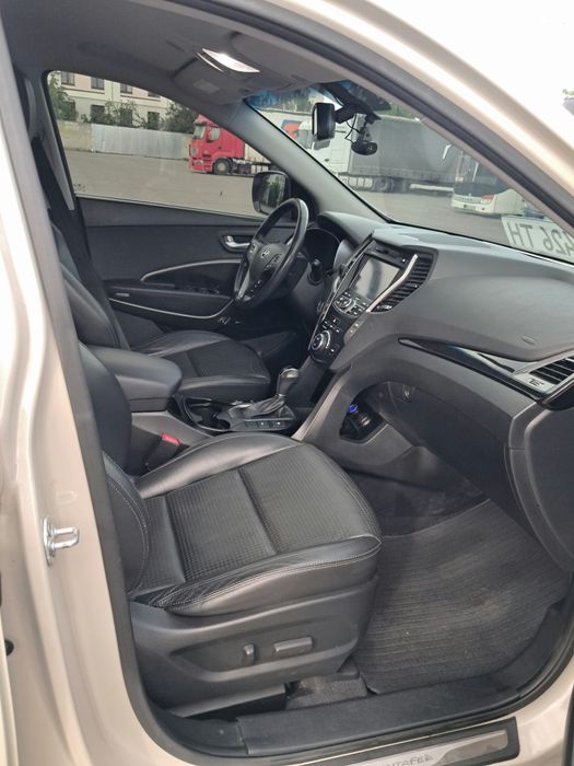 Продам Hyundai Santa Fe