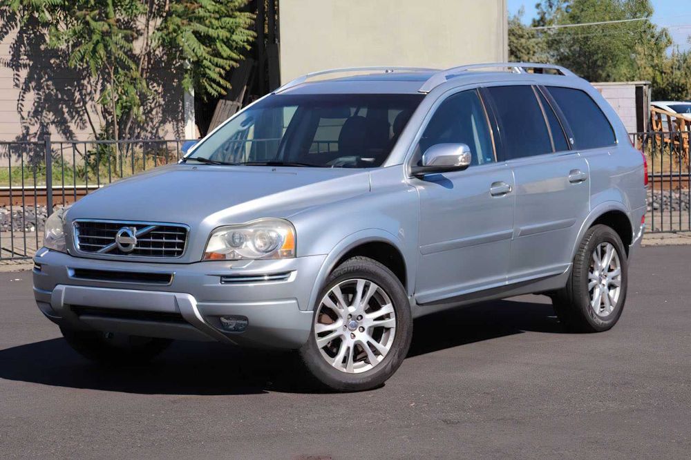 Volvo XC90      2013
