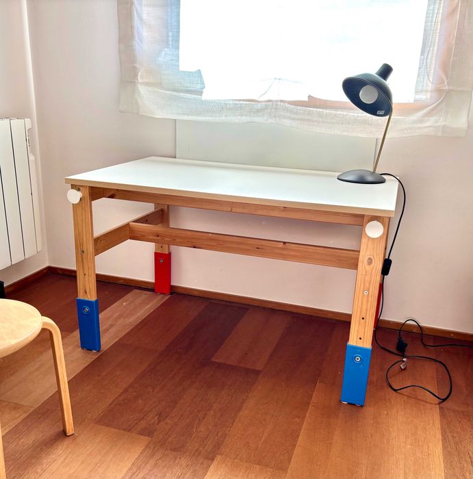 Mesa Ikea criança