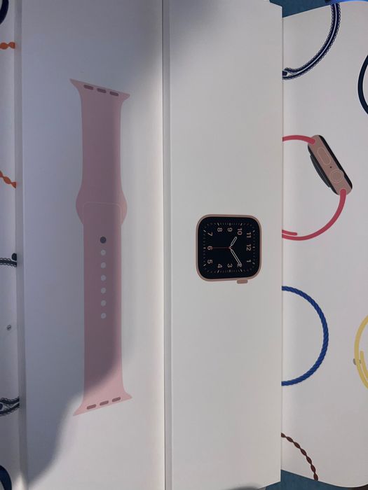 Apple Watch SE 44mm Gold Pink