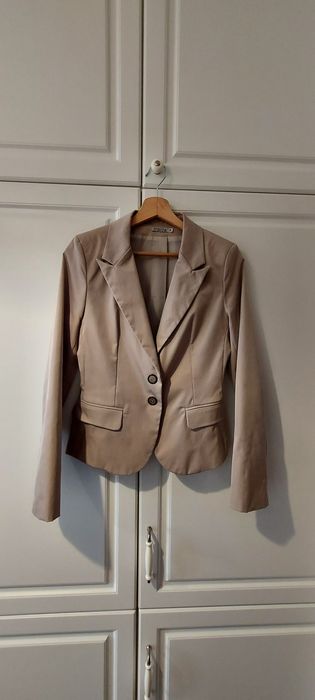 Żakiet beżowy r.38