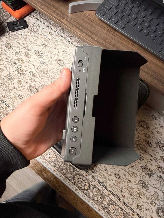 nakamerowy monitor Desview A5