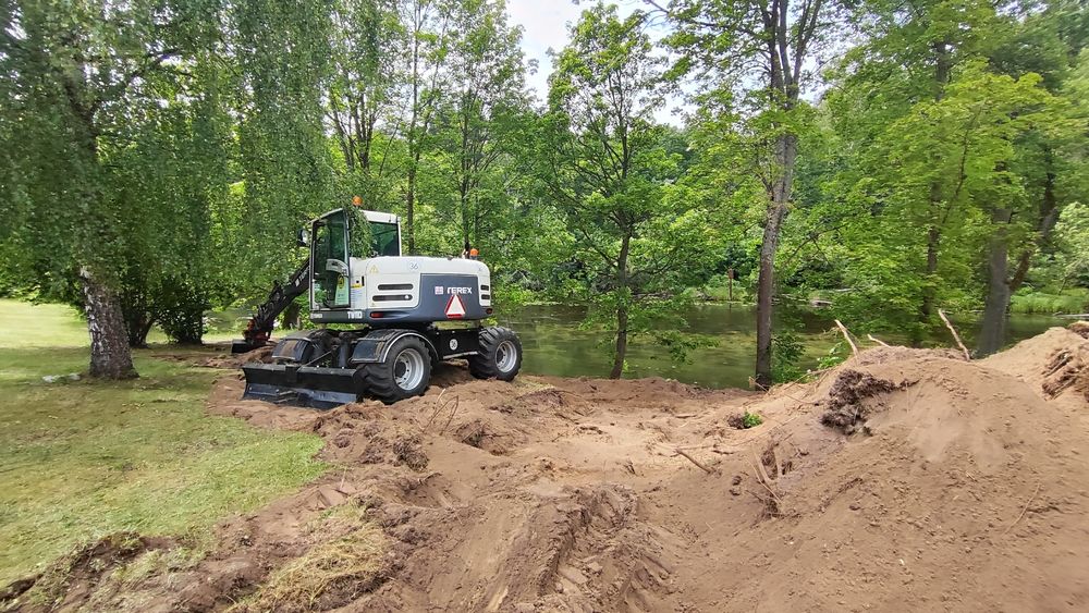 Usługi koparką kołową - roboty ziemne, wykopy, prace ziemne, niwelacje