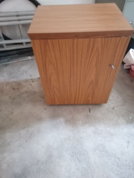 Máquina de costura singer