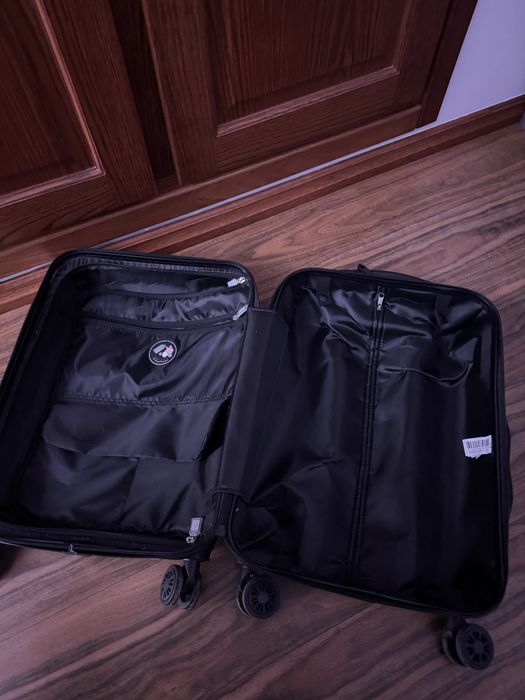 Mala de viagem da parfois (cap 35kg)