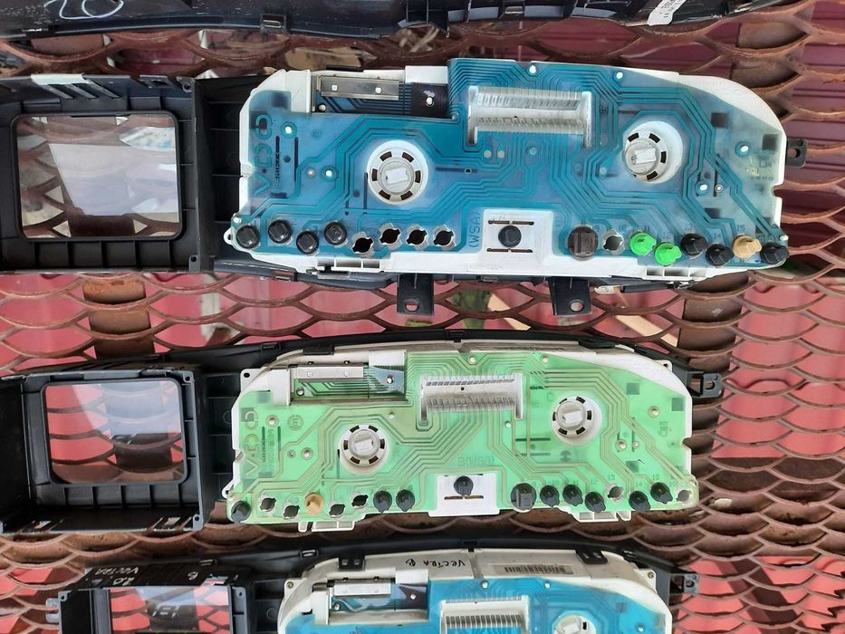 Щиток приборов Vectra B