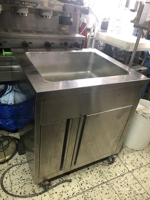 Bancada de frio p bebidas , massas ou outros alimentos