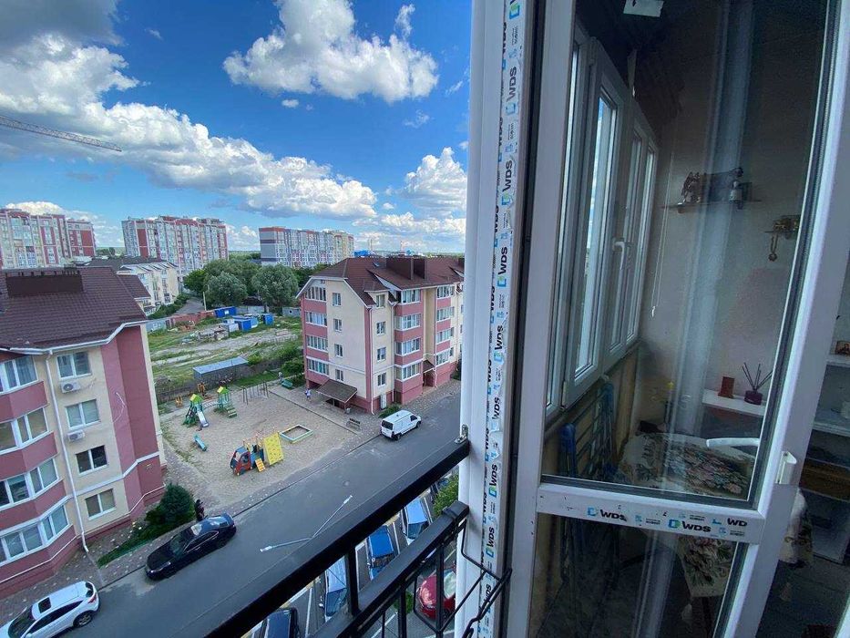 Продам 1 кімнату квартиру студію з ремонтом