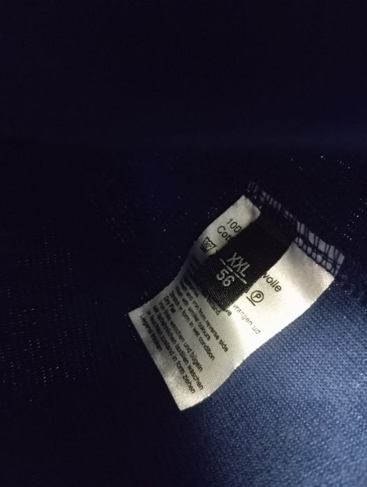 Oryginalna Bluza USA MARINE rozm 56 XXL
Długość 76
Pachy 65
Rękaw 69