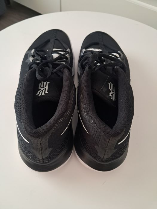 Tenis Nike Precision 7