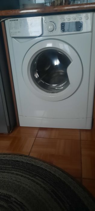 Пральна машина продається б/у