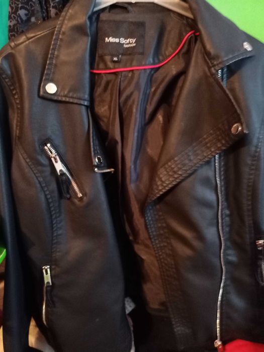 Ramoneska kurtka dziewczęca czarna.