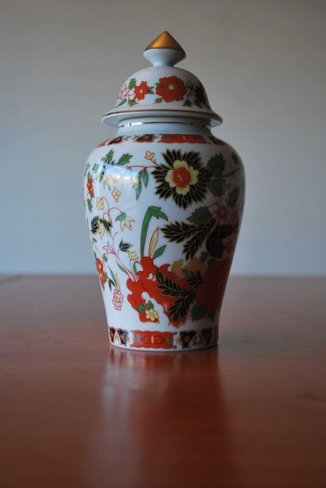 Jarrões Porcelana "Shirakabe" Nagoya Japão