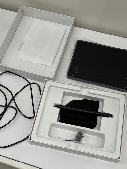 Графічний планшет HUION Inspiroy H430P