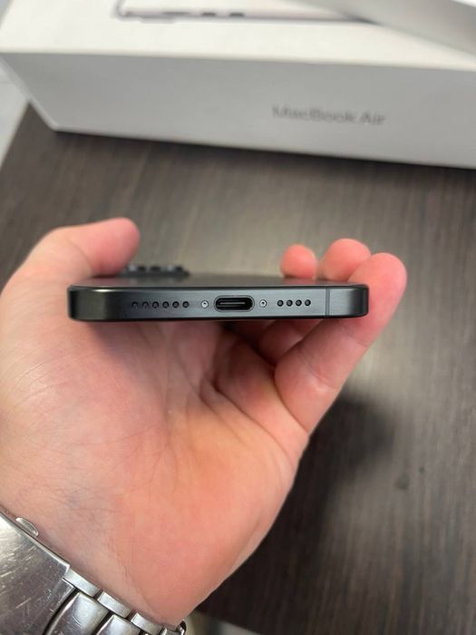 Продам IPhone 15 Pro Max 256 Esim Rsim