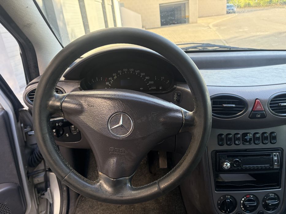 Mercedes Benz A160