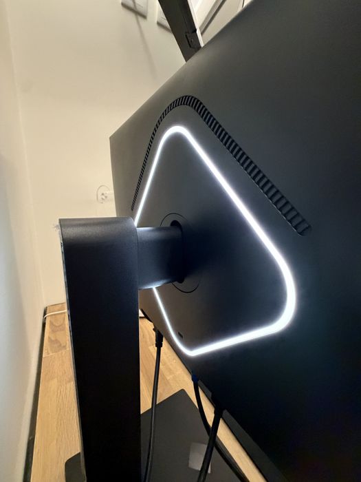 Monitor OMEN 27” 240Hz + RGB + Colunas
