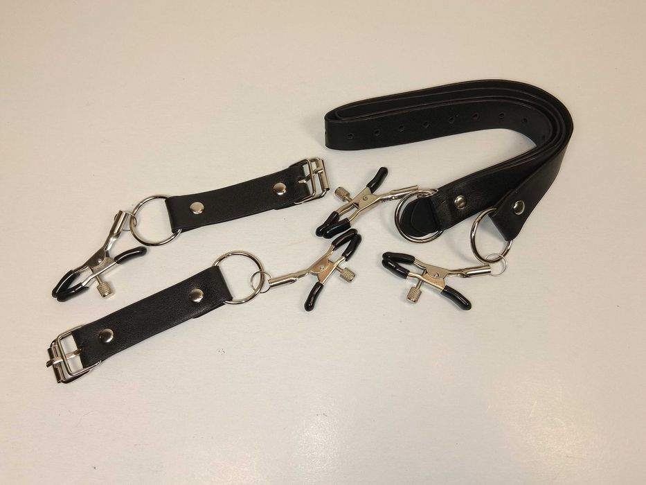 N174 Akcesoria Zestaw Czarna Skóra Zaciski Klamerki Regulowane Paski