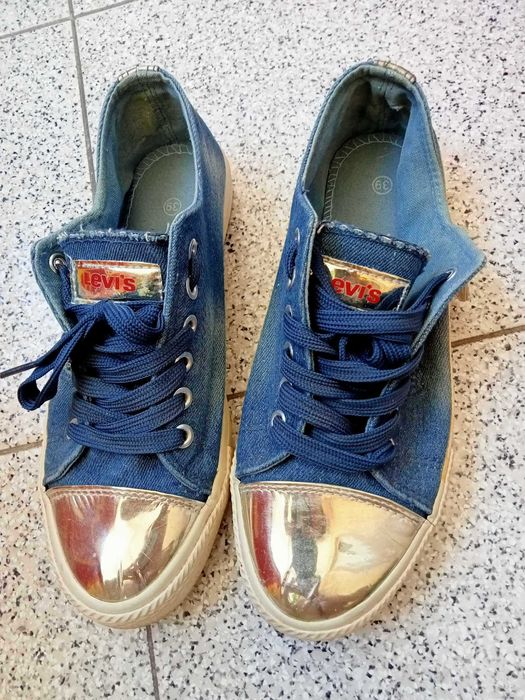 Sapatilhas Levis 39