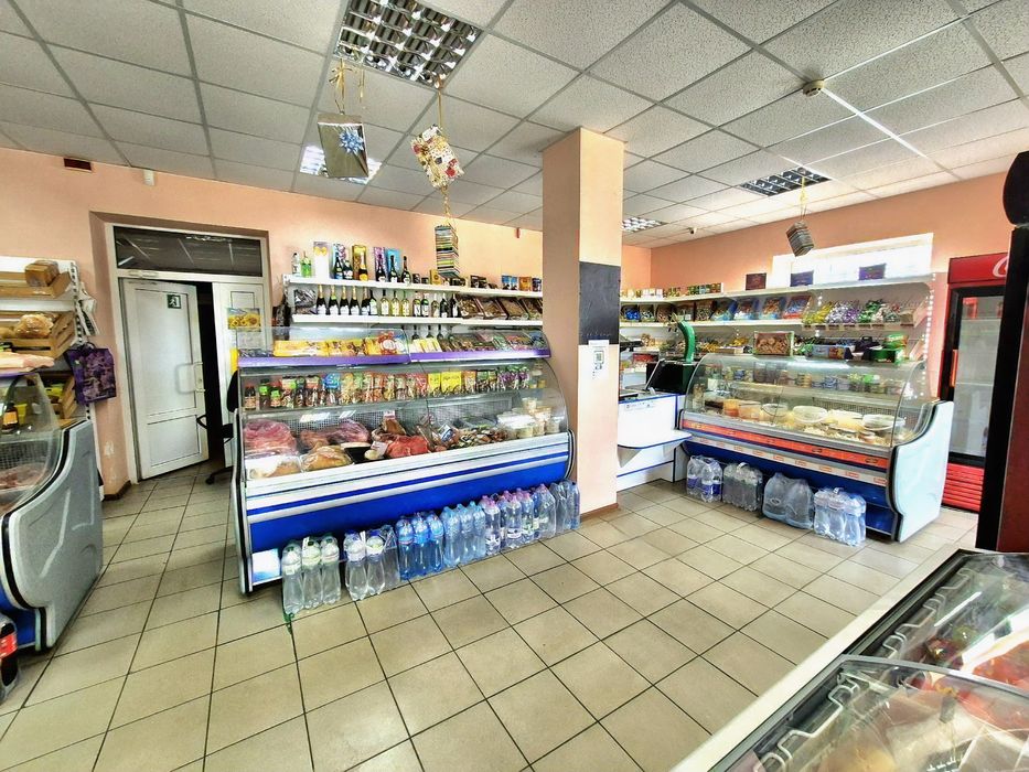 Продаж торгової площі